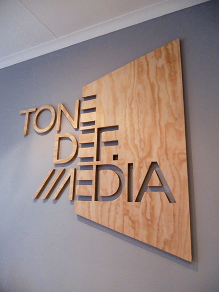 How To Use Laser Etching To Create Custom Signs For Your Home Or Business